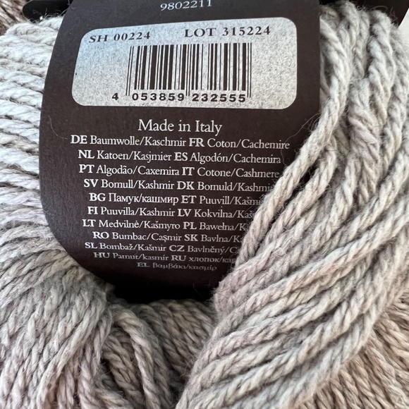 ROWAN Cotton Cashmere Yarn 50 g each Made in Italy Gray & Taupe Lot of 2 New - Picture 7 of 8